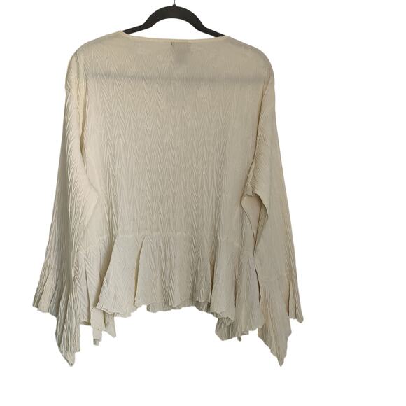 Milano Plus Sz 2X Cream Fairy Crinkle Top Asymmetrical Flowy Whimsygoth Witchy - Picture 6 of 6